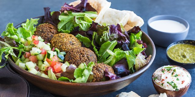 Falafel Hummus Plate